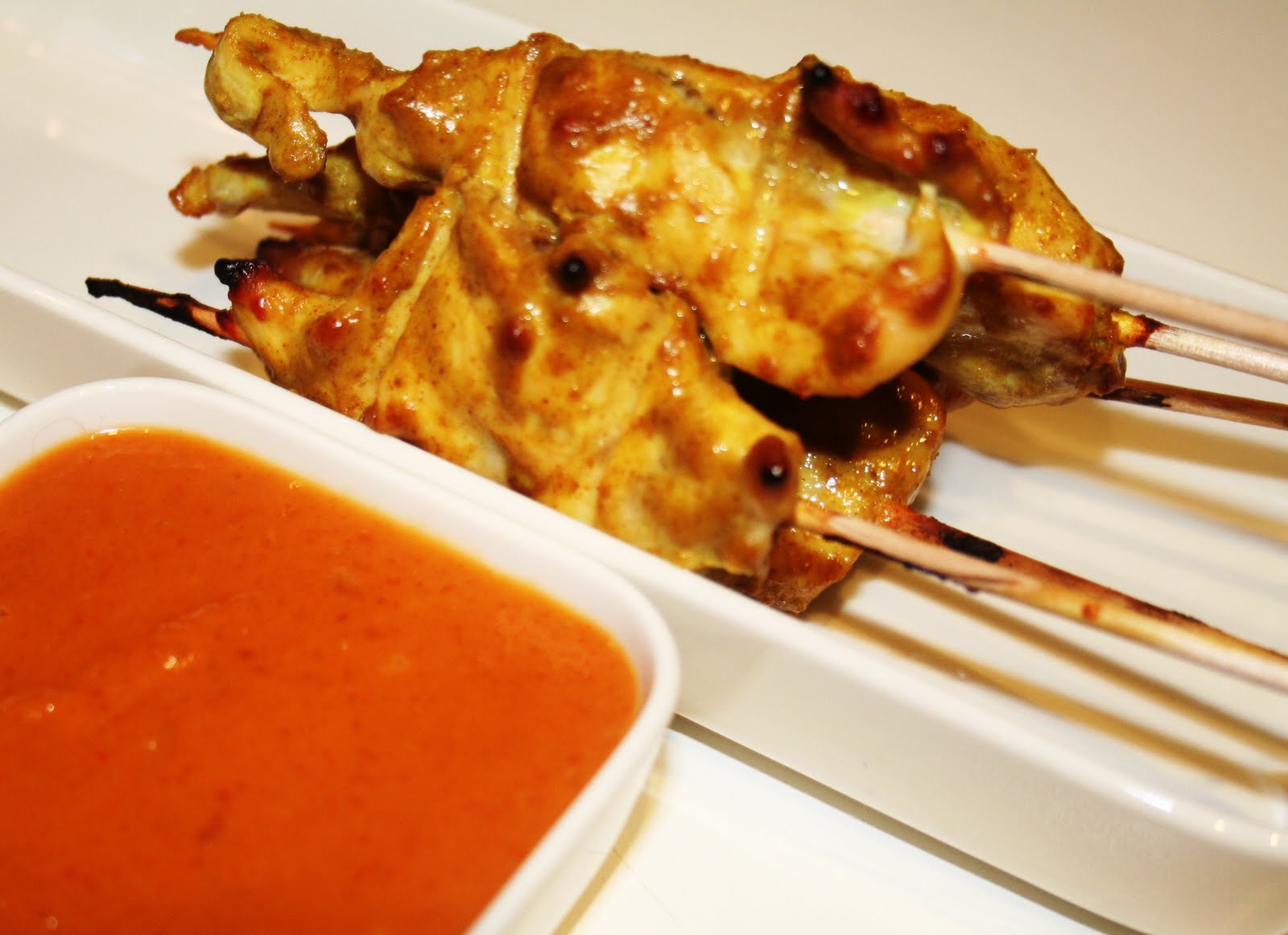 Brochettes de poulet sauce satay