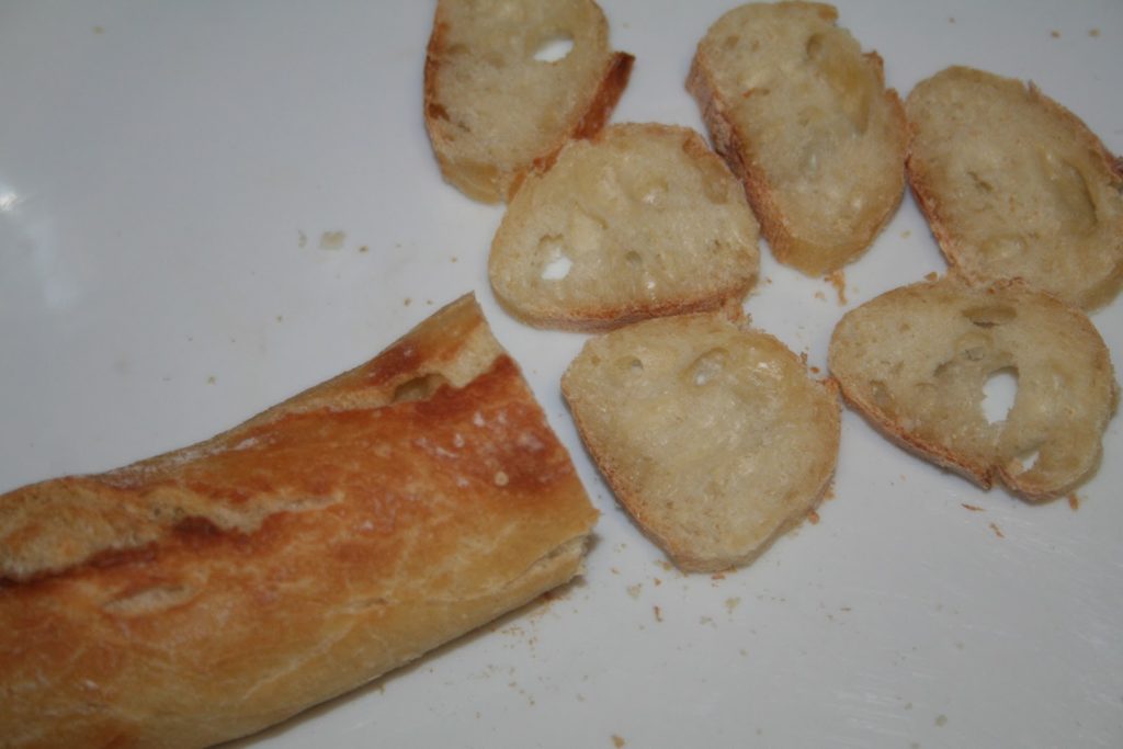 Croutons au beurre de truffe noire