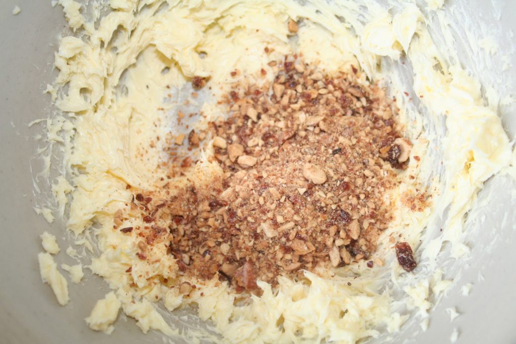 Buche au praline feuillete