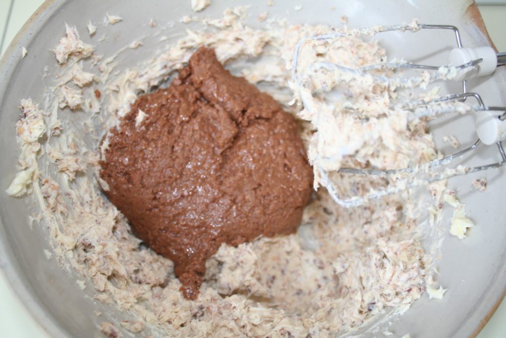 Buche au praline feuillete