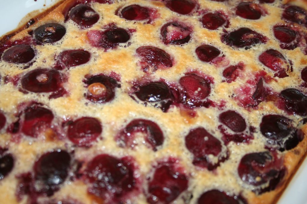 Cherry clafoutis هو الإصدار الحقيقي الخاص بي