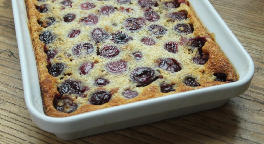 Cherry clafoutis هو الإصدار الحقيقي الخاص بي